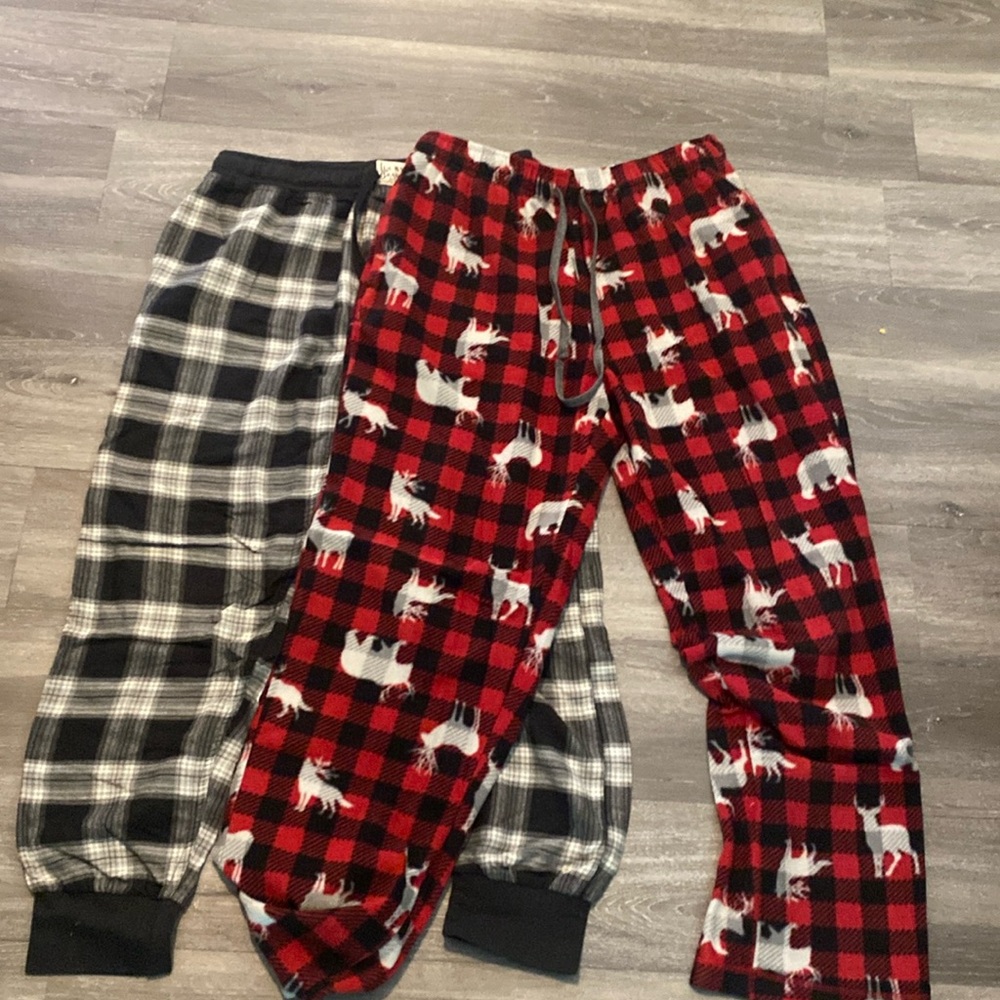 Lucky Brand size M bundle of 2 pajamas